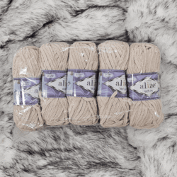 Alize velluto lanka 5-pak vaalea beige 100g (310) Alize velluto lanka 5-pak vaalea beige 100g (310)